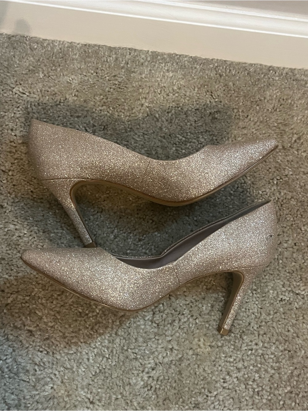 Glitter Heels in Champagne Size 7.5